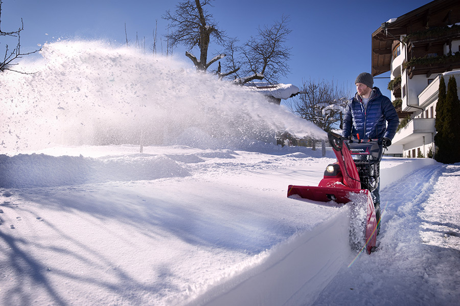 Odśnieżarka Honda – skuteczne odśnieżanie posesji i chodników